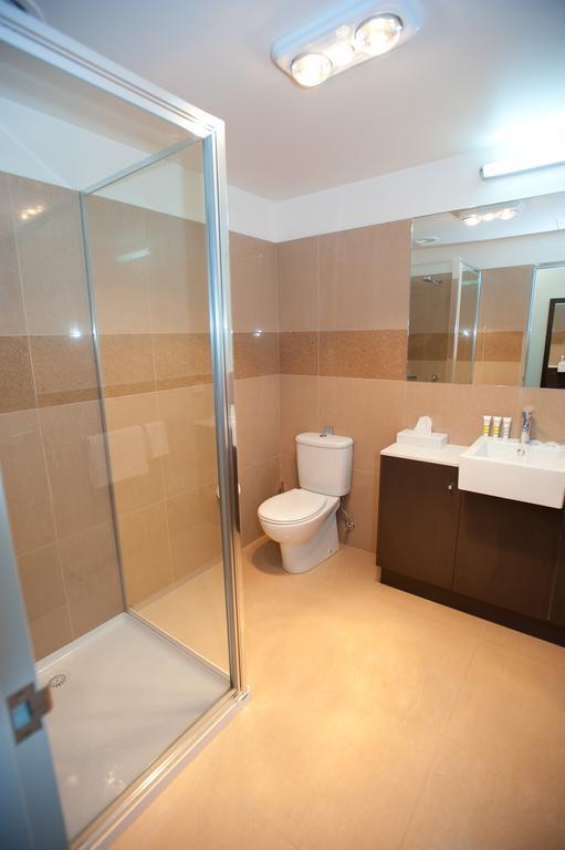 Horsham International Hotel Kamer foto